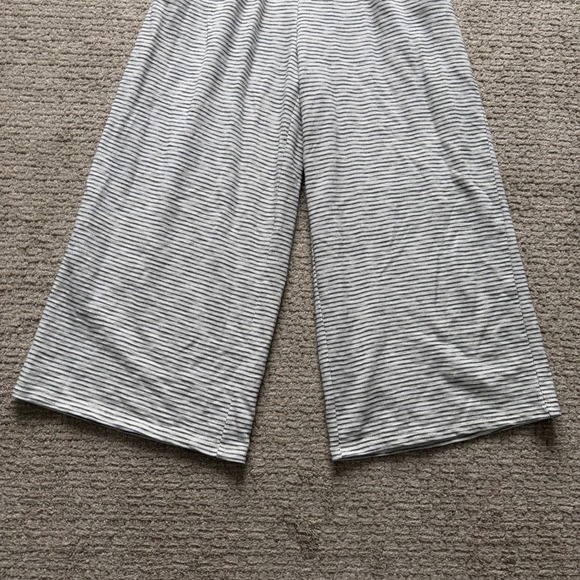 Old Navy Smocked Wide Leg Jumpsuit Womens Small White Black Stripe Coastal Boho - Picture 3 of 16